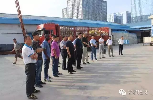 迎泽|记事|湖北省住建厅、设计院领导及专家一行 莅临星河集团参观指导